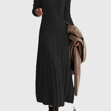 Vanessa - Elegáns Kötött Maxi Ruha