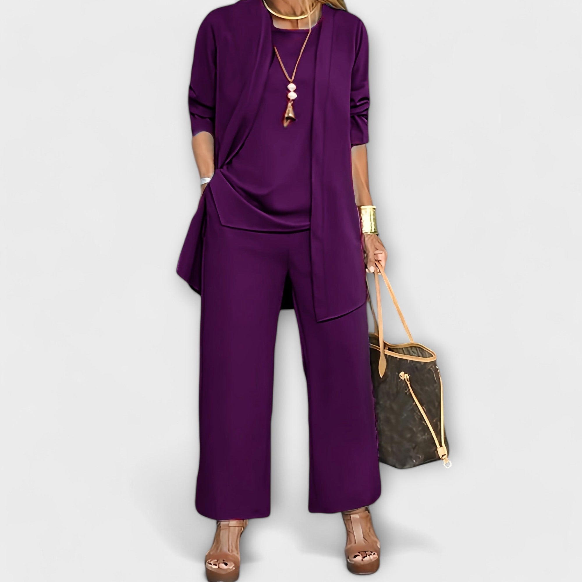 Kényelmes háromrészes szett